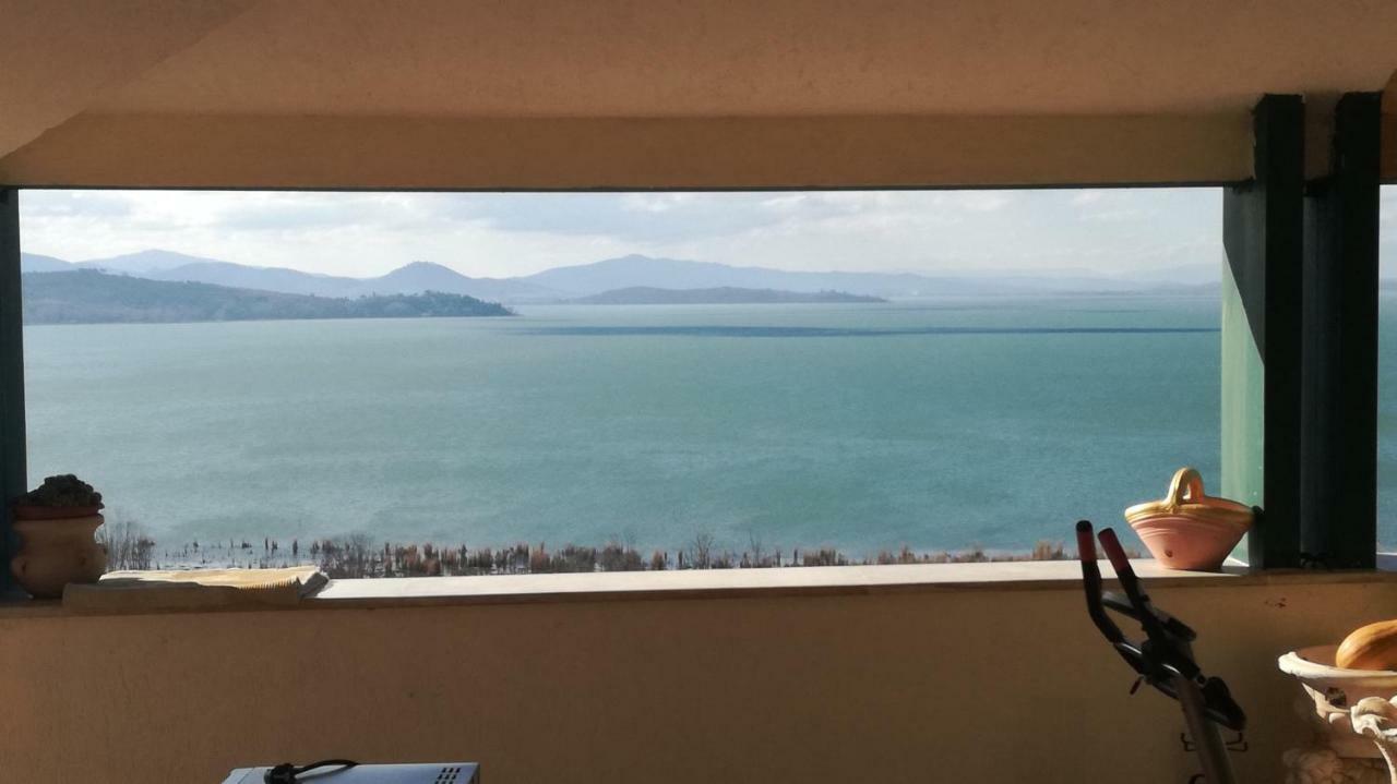 B&B Torre Del Lago Trasimeno Passignano sul Trasimeno Bagian luar foto