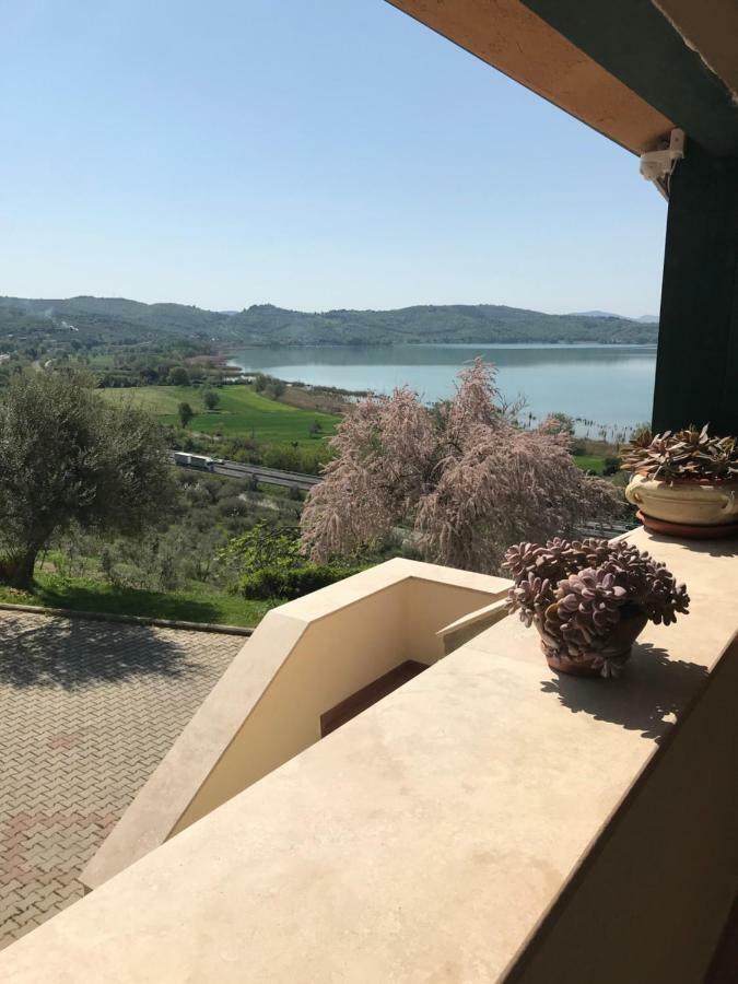 B&B Torre Del Lago Trasimeno Passignano sul Trasimeno Bagian luar foto